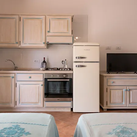 Le Residenze Del Golfo Di Lägenhetshotell 3*