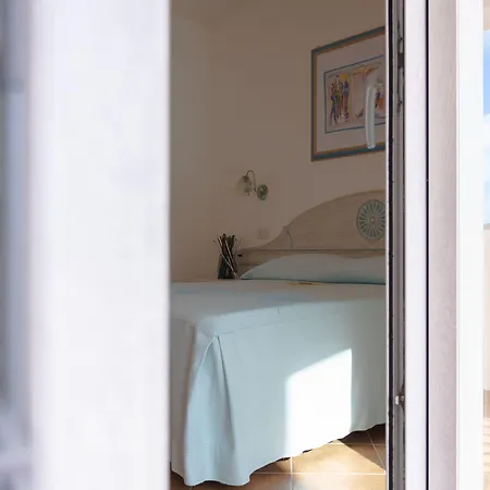 Le Residenze Del Golfo Di Apartahotel