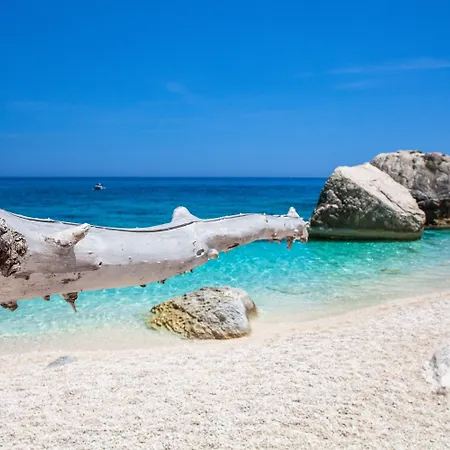 Apartahotel Le Residenze Del Golfo Di Orosei