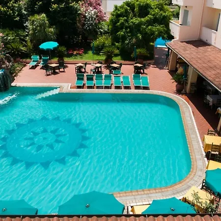 Le Residenze Del Golfo Di Aparthotel 3*