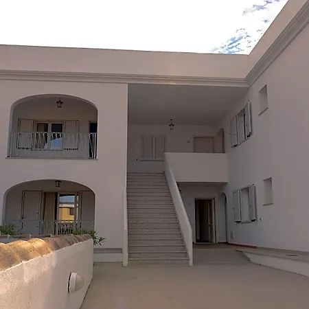 Apart Otel Le Residenze Del Golfo Di 3*