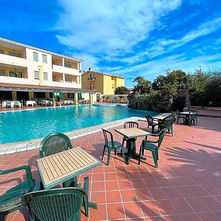 Le Residenze Del Golfo Di Hotel apartamentowy 3*