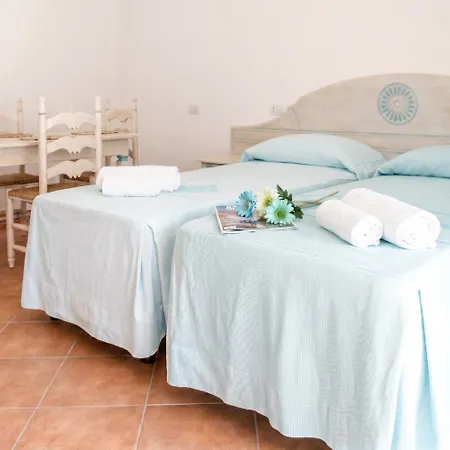 Le Residenze Del Golfo Di Apartahotel 3*