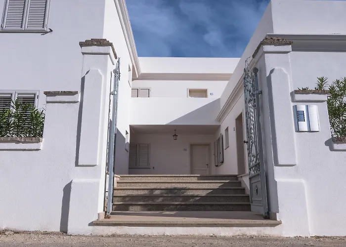 Apart Otel Le Residenze Del Golfo Di 3*